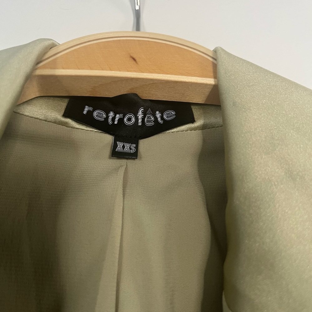 Retrofete Women's Silk Suit in Sage (rare piece - full suit) - Picture 5 of 6